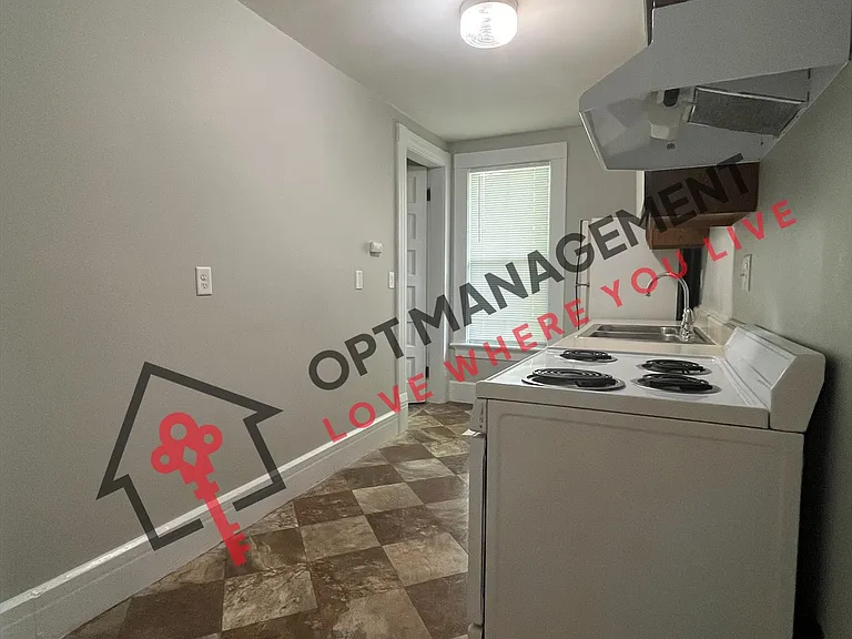 1318 South St #4 — Photo 5