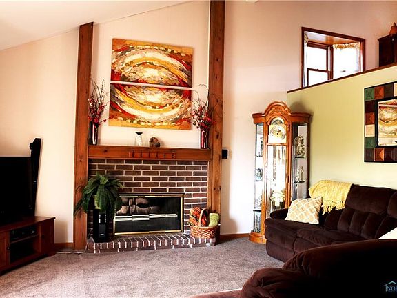 3rd image of 9676 Bishopswood Ln