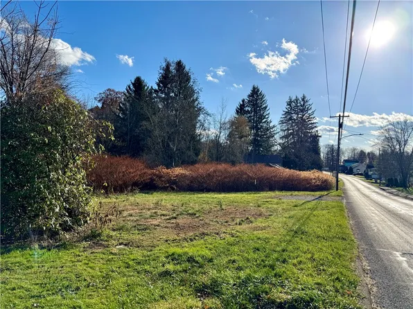 311 W Cooper St, Slippery Rock, PA 16057