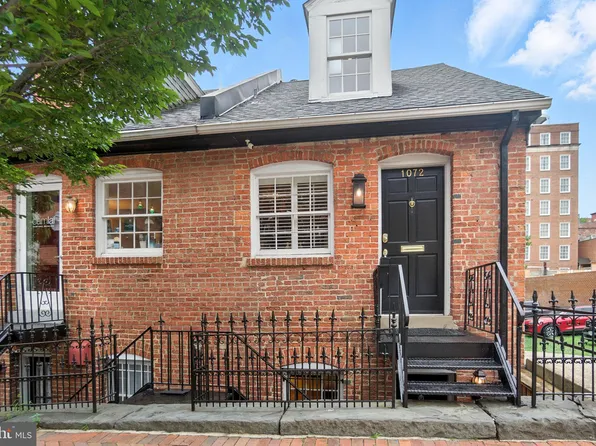 1072 30th St NW, Washington, DC 20007