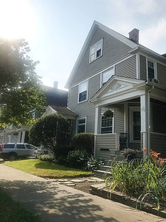11 Lincoln Ave photo 1
