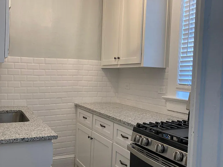 636 Cleburne Ter NE #A — Photo 2