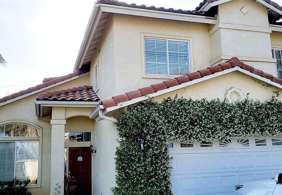 2nd image of 1055 Lindy Ln