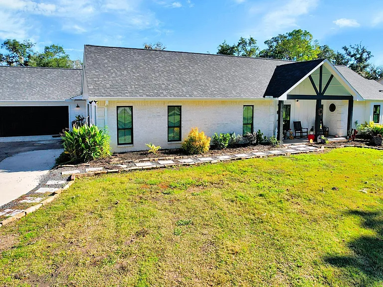 295 County Road 687 — Photo 1