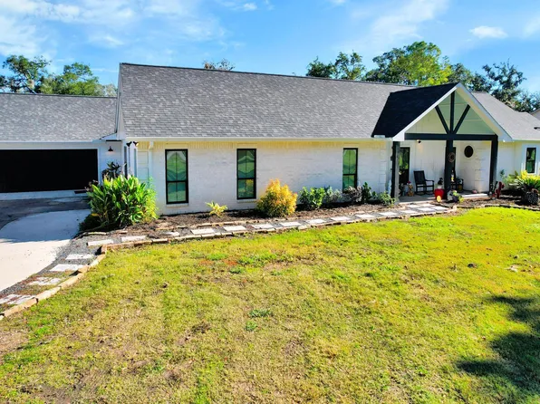 295 County Road 687, Angleton, TX 77515