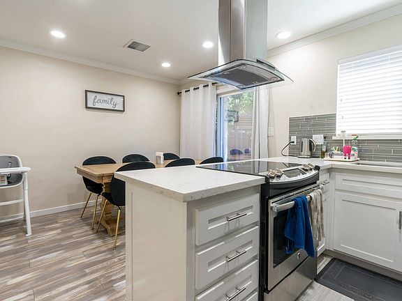 5th image of 6330 Santa Catarina Way