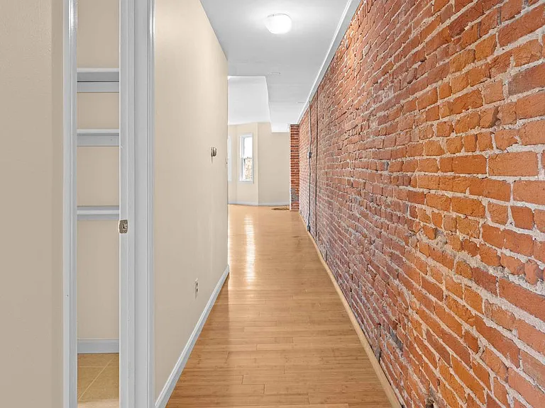 1016 Kirk Ave — Photo 12