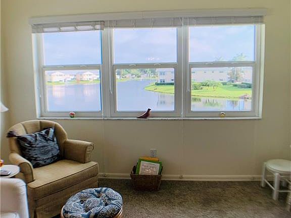 5th image of 850 Lake Orchid Cir Unit 850-202