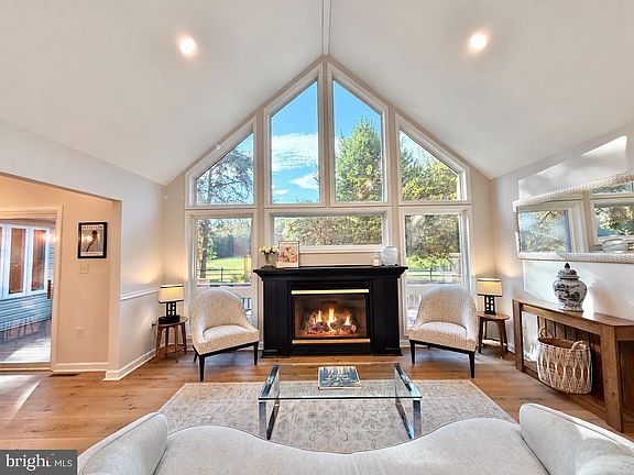 2nd image of 398 Peace Pipe Ln