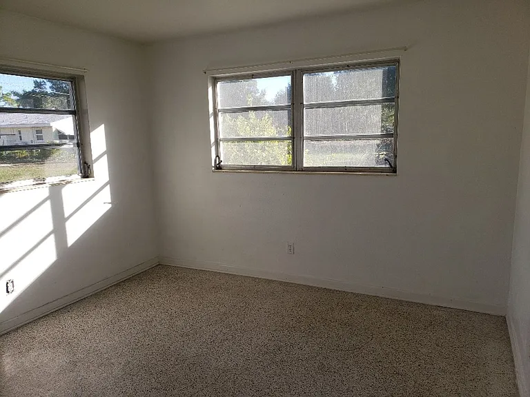 4911 Coronado Pkwy — Photo 9