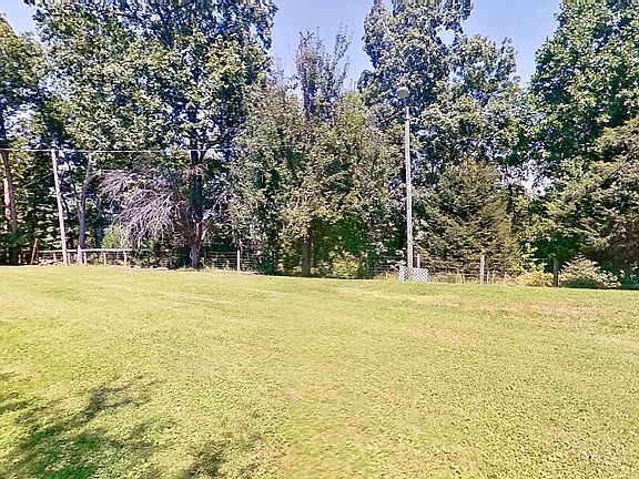 4th image of 3 Fernwood Dr