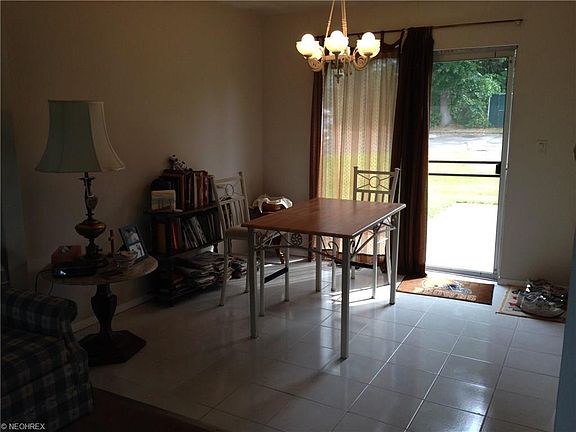 2nd image of 377 Carriage Ln #377