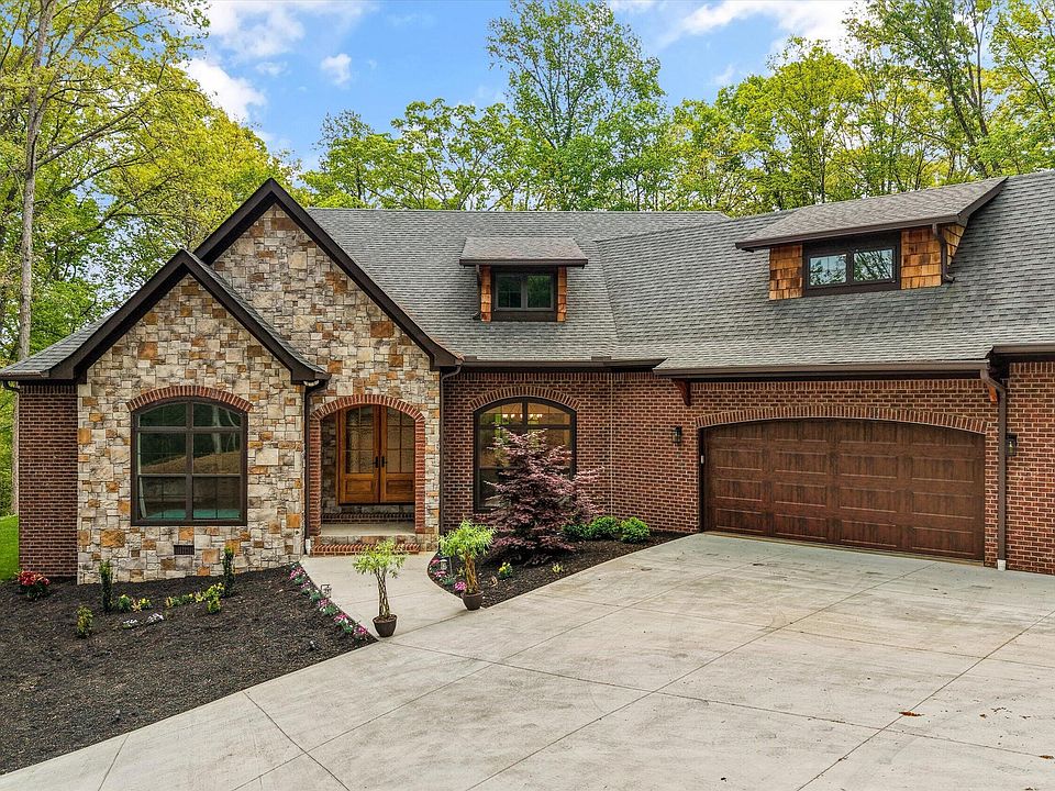 1st image of 109 Lake Harbor Dr
