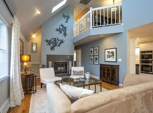 215 Linden Ave, Highlands, NJ 07732