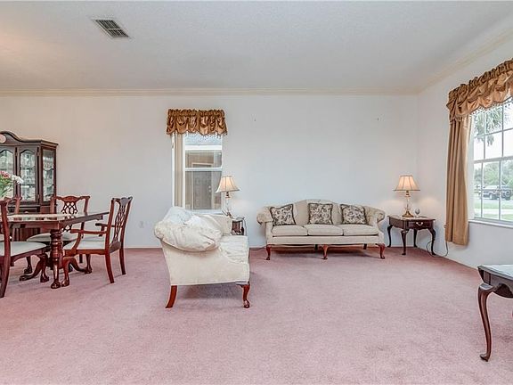 2nd image of 3256 Fairfield Dr