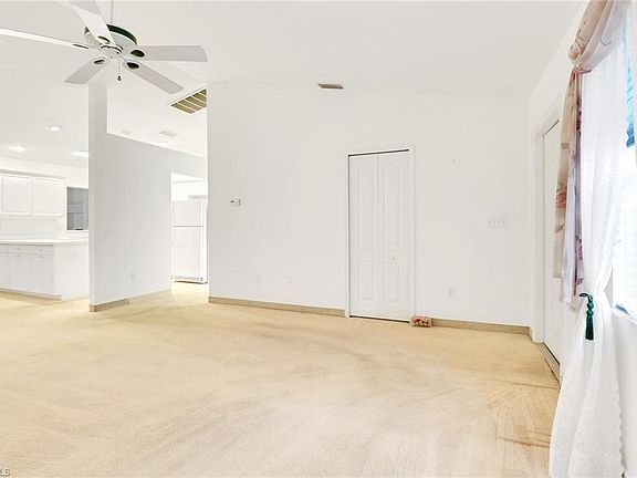 4th image of 317 SE 8th St
