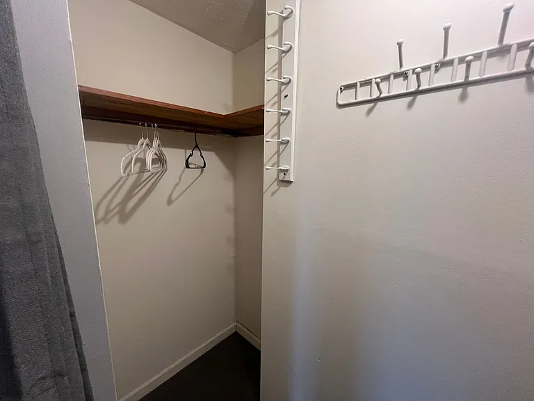 220 Cherry Street — Photo 5