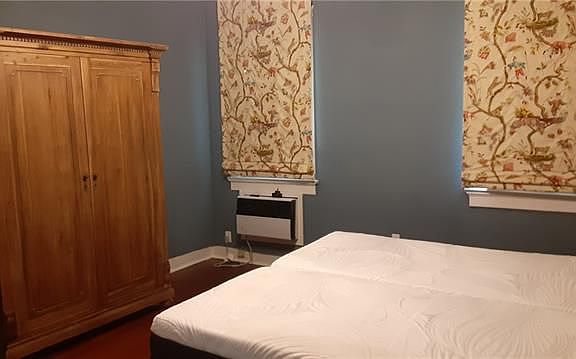 5th image of 8009 Saint Charles Ave