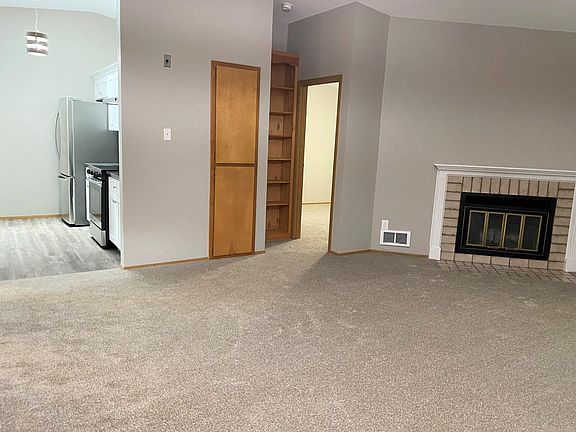 3rd image of 8218 126th Ave NE APT E34