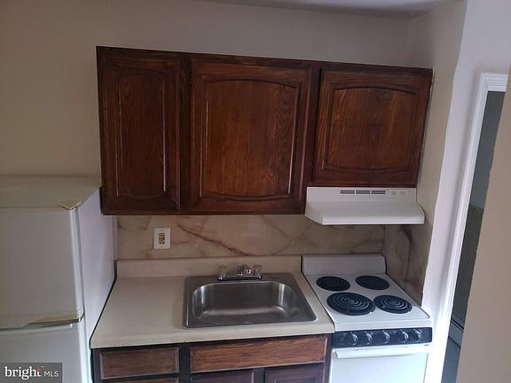 2nd image of 6235 Haverford Ave Floor 2