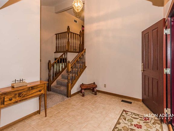 2nd image of 104 Brynn Dr