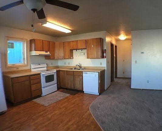 2nd image of 1124 27th Ave APT 1