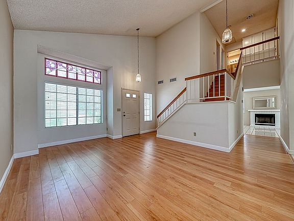 4th image of 8368 Huxley St