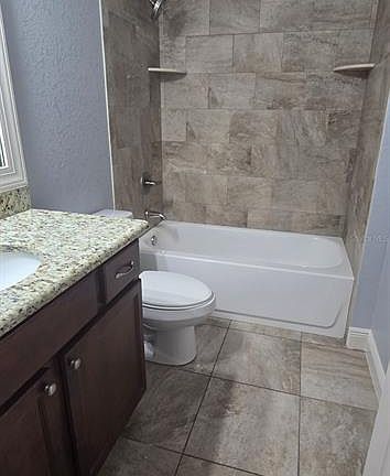 4th image of 32 Pine Court Loop