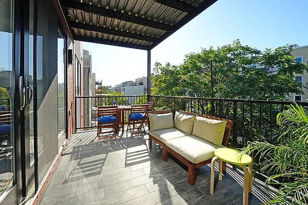 Sold by Hudson Place Realty | media 15