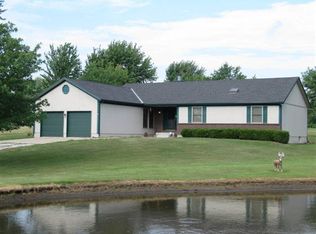 21216 S Briar Rd, Peculiar, MO 64078