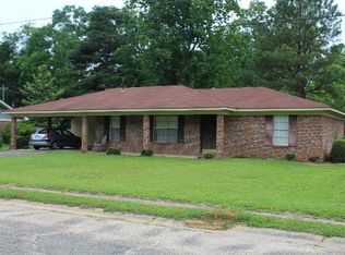 43 Clairmont Cir, Laurel, MS 39440