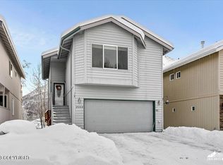 20414 Granite Park Cir, Eagle River, AK 99577