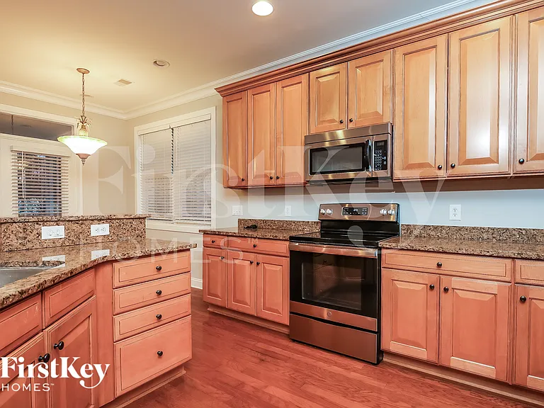 1081 Moss Grove Dr — Photo 9