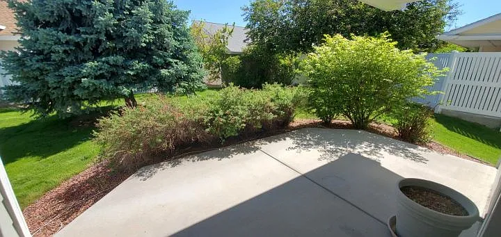 1704 Wellington Pl — Photo 5