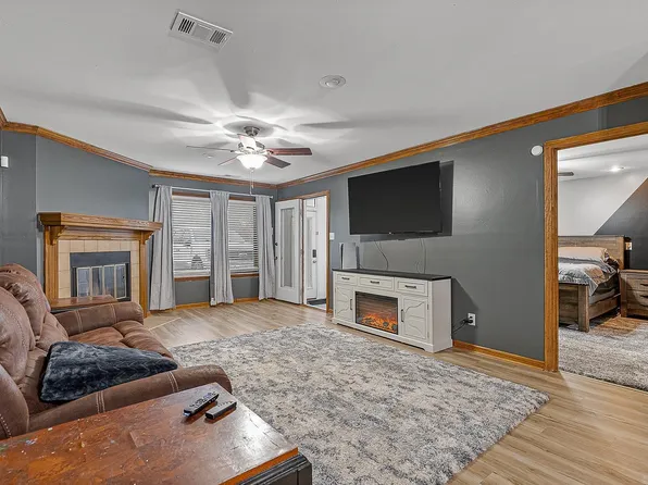 1300 S Church St APT N4, Jonesboro, AR 72401