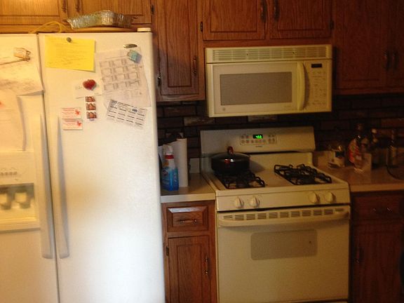4th image of 15635 Erin Ln