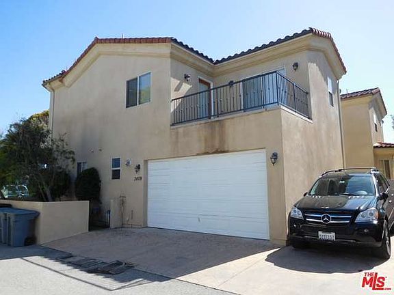 3rd image of 2409 Cabrillo Ave