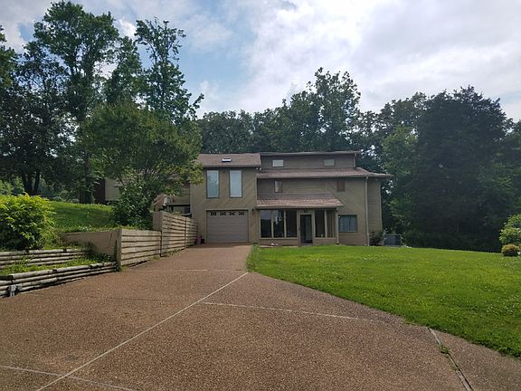 2nd image of 10604 Fox Park Ln
