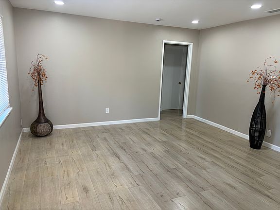 3rd image of 43269 Starr St
