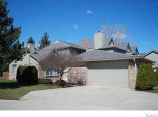 51421 Fox Hill Trl, Chesterfield, MI 48047