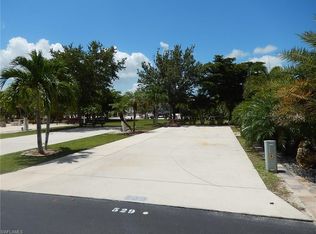 529 Shipwreck Ln, Lynnview, FL 33931