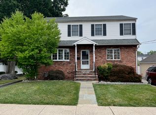 33 Ellsworth Ave, Harrison, NY 10528