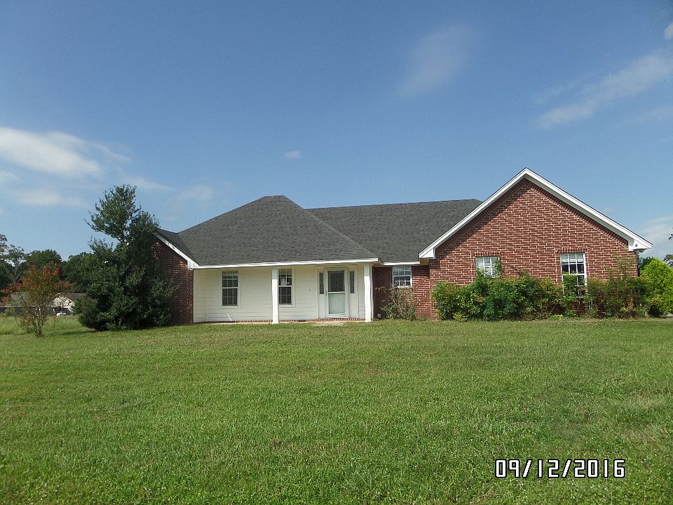 1st image of 17 Hunnington Dr