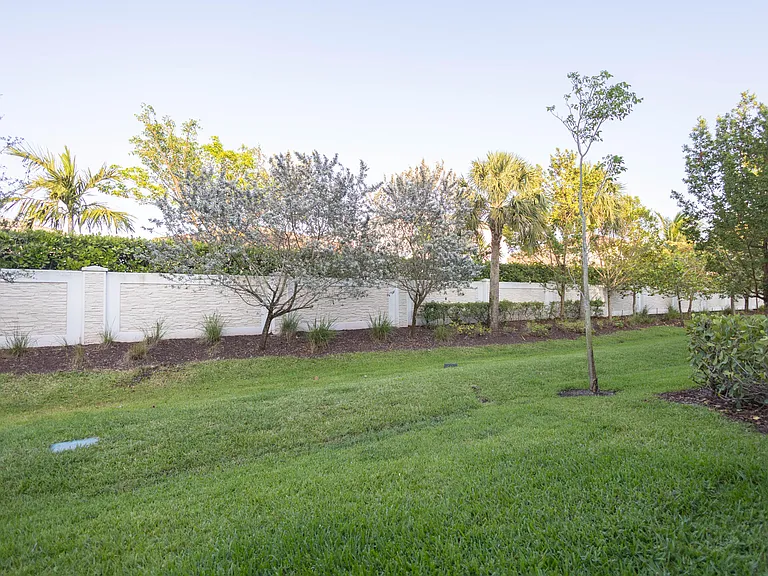 4985 Navali Dr — Photo 18