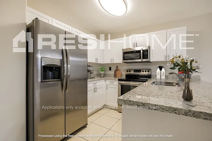13423 SW 256th St — Photo 3