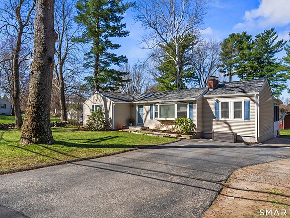 2nd image of 12 Vail Road