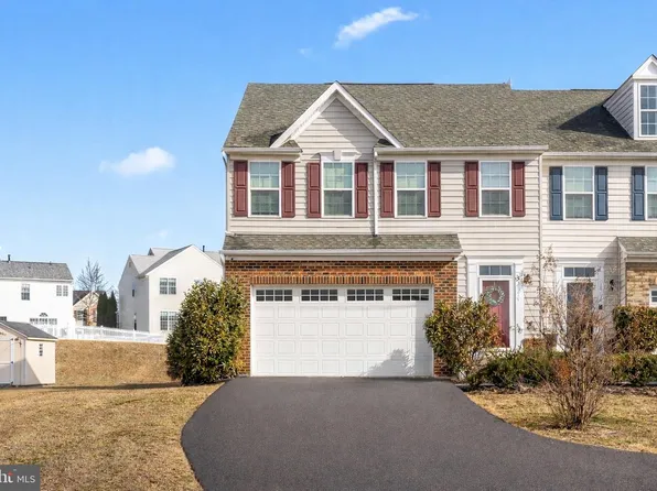 18214 Brownstone Pl, Hagerstown, MD 21740