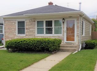2905 Gillen St, Racine, WI 53403