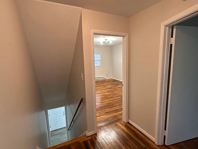 22 Lake St #5B — Photo 5