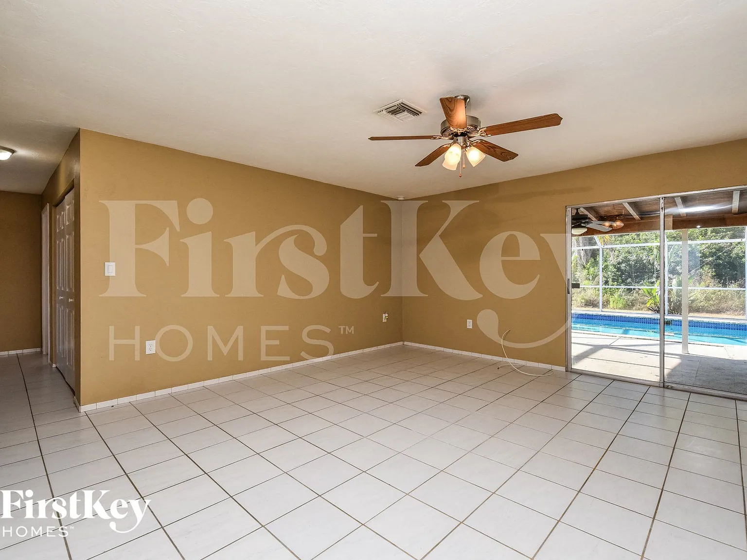 3 bed, 2.0 bath, 1174 sqft, $2,440 — Photo 2